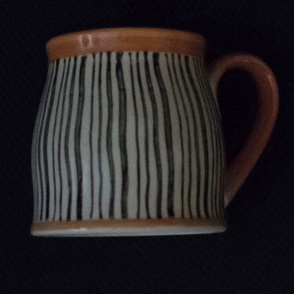 Large Capacity Ceramic Coffee Mug - Picture 3 of 4
